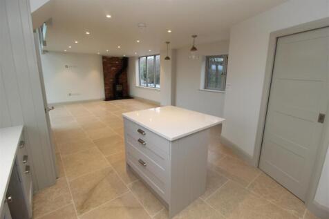 Kitchen/sitting