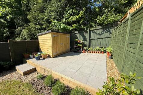 Patio area Gloucester.jpg