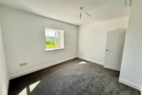 Bedroom two oxten 2.jpg