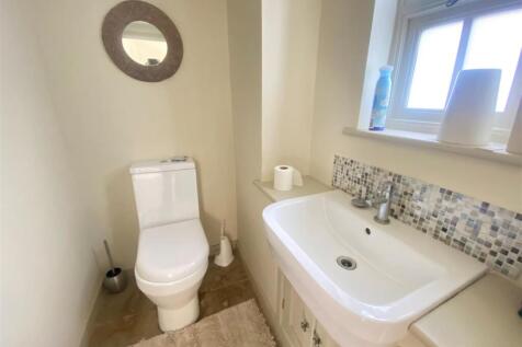 Downstairs WC.jpg