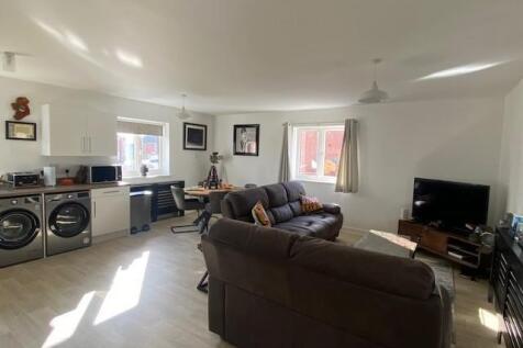 Kitchen sitting room Garland.jpg
