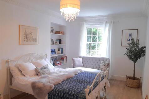 Orangery Oxton bedroom one.jpg
