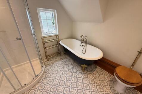 bathroom chapel road.jpg
