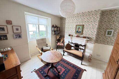 bedroom two bx.jpg