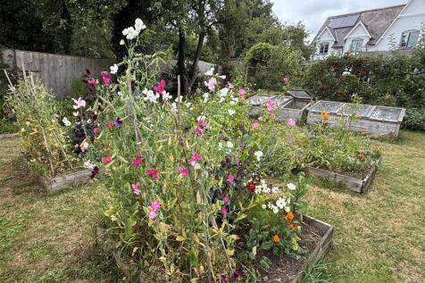 gardens v0 old post.jpg