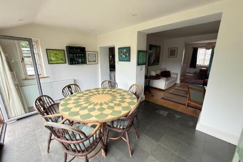dining room v old post.jpg