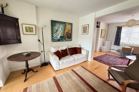 sitting room vh old post.jpg