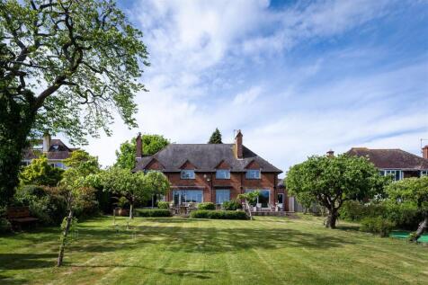 SV303817­_Rydon Court.jpg