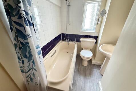 bathroom v1 gff.jpg