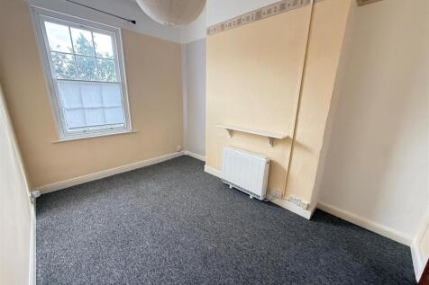 Sitting room v1.jpg