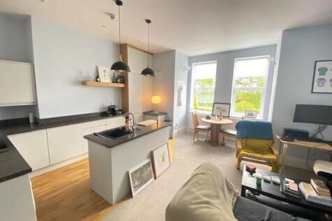 Sitting Room Kitchen.jpg