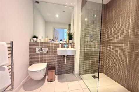 shower v1 zenith.jpg