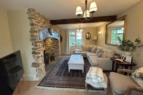 WhatsApp Image 2025-10-21 at 12.17.37 (2).jpeg