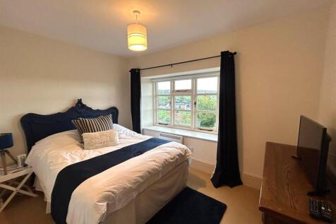 WhatsApp Image 2025-10-21 at 12.17.34 (1).jpeg