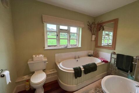 WhatsApp Image 2025-10-21 at 12.17.32 (2).jpeg