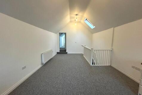 WhatsApp Image 2025-10-23 at 11.09.48 (4).jpeg