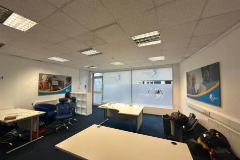 WhatsApp Image 2025-10-13 at 16.53.56.jpeg