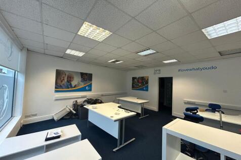 WhatsApp Image 2025-10-13 at 16.53.56 (3).jpeg