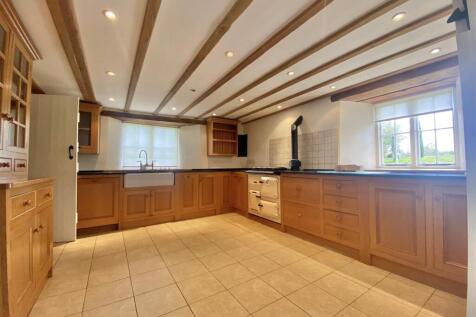 Kitchen.JPG