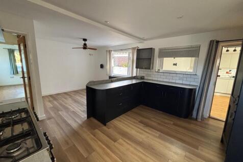 main kitchen.jpg