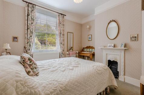 A08 - 45 Sandquay Road Dartmouth - 230911.jpg