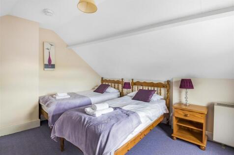Bedroom 2.jpg