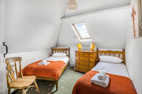Bedroom 3.jpg