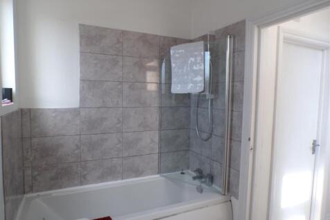 Bathroom.JPG