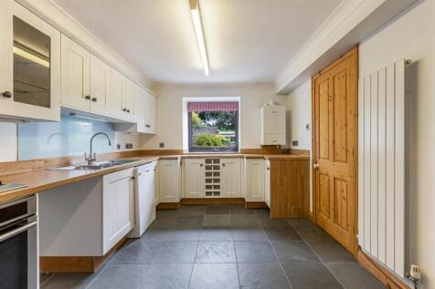 A28 - 3_4 Swallow Cottages Totnes - 230804.jpg