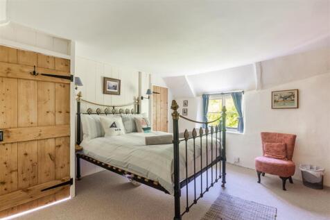 A10 - Maple Cottage Brook St, slapton - 240510.jpg