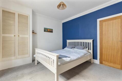 A11 - 16A, Clarence Street Dartmouth - 240916.jpg