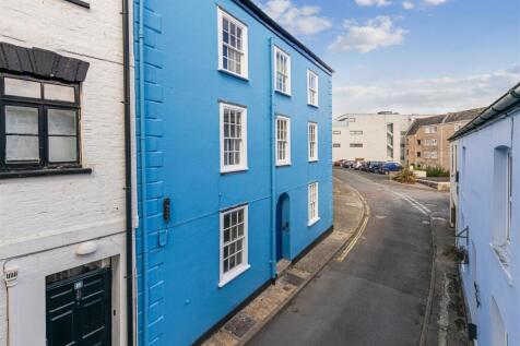 A01 - 16A, Clarence Street Dartmouth - 240916.jpg