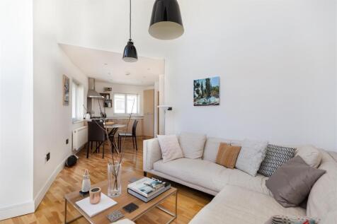 Living Room to Diner and Kitchen