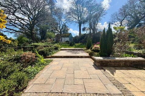 GARDEN.jpg