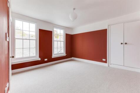 Regent Terrace 1-33.jpg