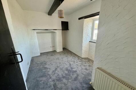 Bedroom 3.jpg