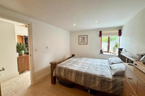 PHOTO-2025-09-05-15-19-52 (1).jpg