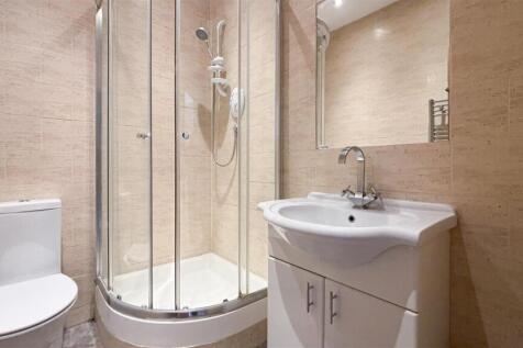 bathroom (1 of 1).jpg