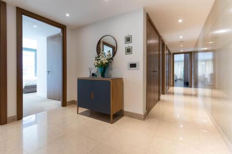 entrance hallway.jpg