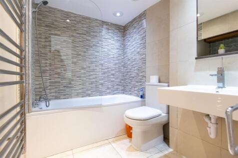 bathroom 1 (1 of 1).jpg