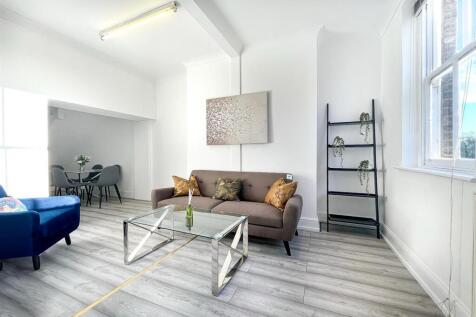 living room (1 of 1).jpg