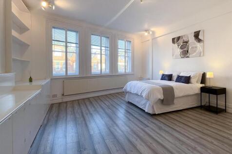 bedroom 1 (1 of 1).jpg