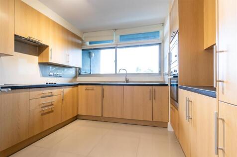 kitchen (1 of 1).jpg