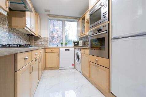 kitchen (1 of 1).jpg