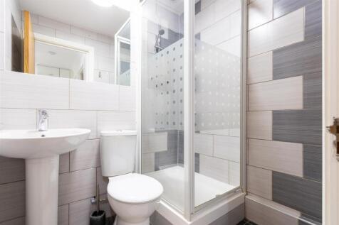 bathroom (1 of 1).jpg
