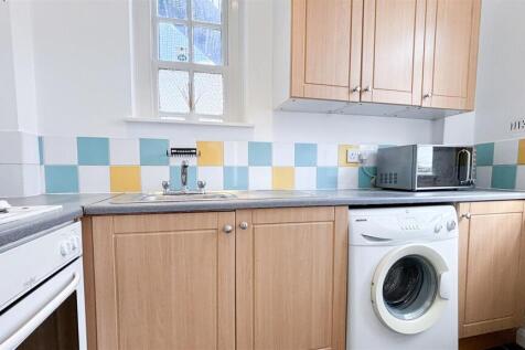 kitchen (1 of 1).jpg