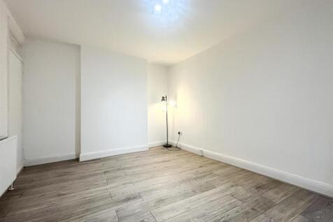 living room (1 of 1).jpg