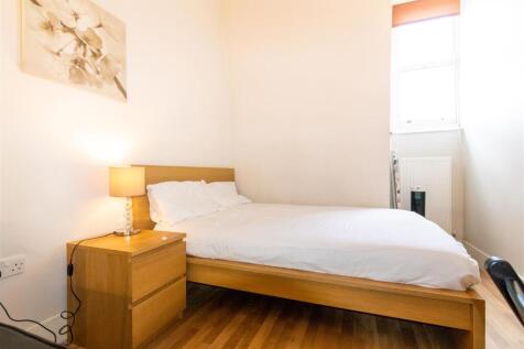 bed area (1 of 1).jpg