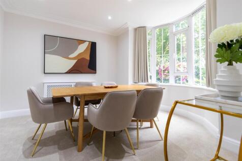 dining room.jpg