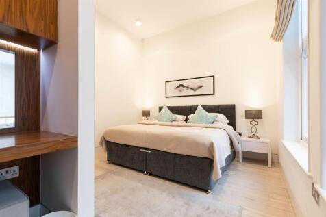 bedroom 1. (1 of 1).jpg